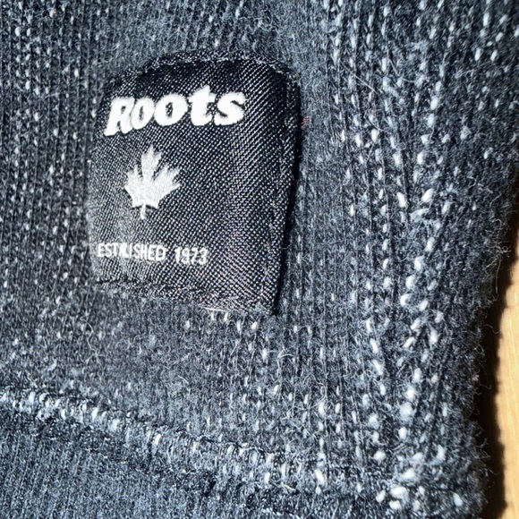 Roots Black Salt and Pepper Quarter zip sweater - Picture 4 of 6